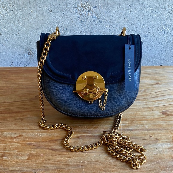 Love & Lore Handbags - 🆕 Love & Lore Declan Cross Body Purse